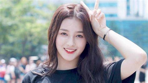 nancy weight|Nancy Mcdonie age, height, nationality, family, biography.